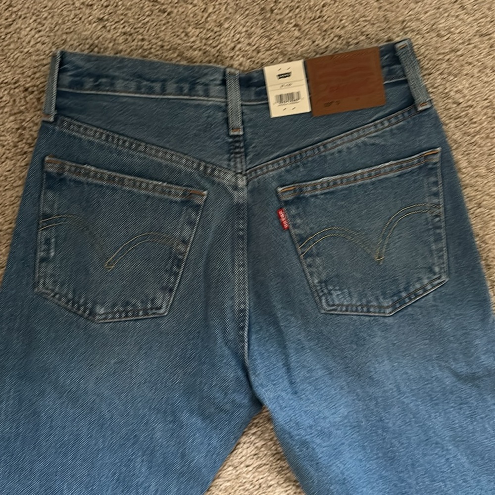 NEW WITH TAGS Levi 501 women’s jeans